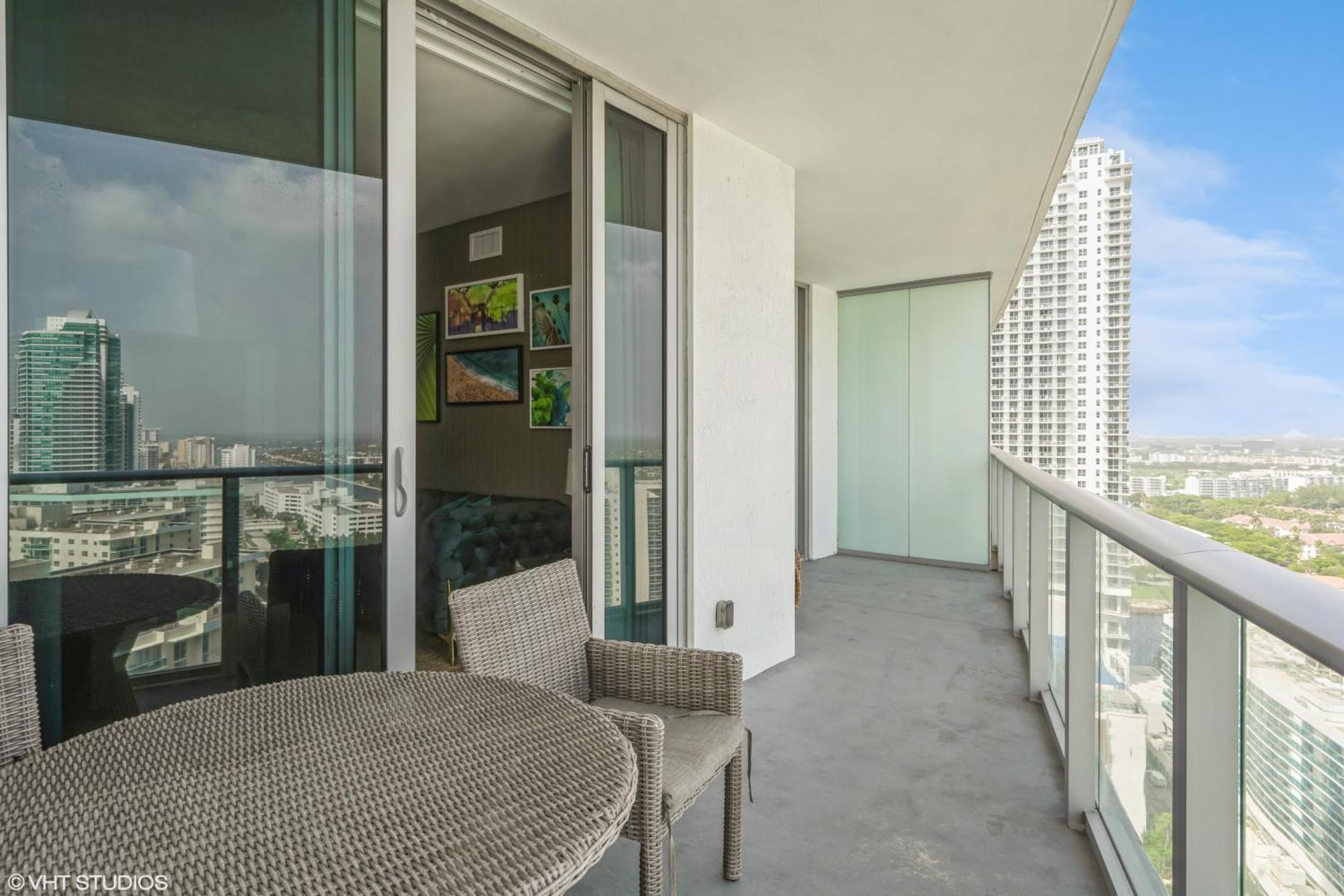 Lyfe Residence Building - Private Apts Over The Beach Hollywood Eksteriør bilde